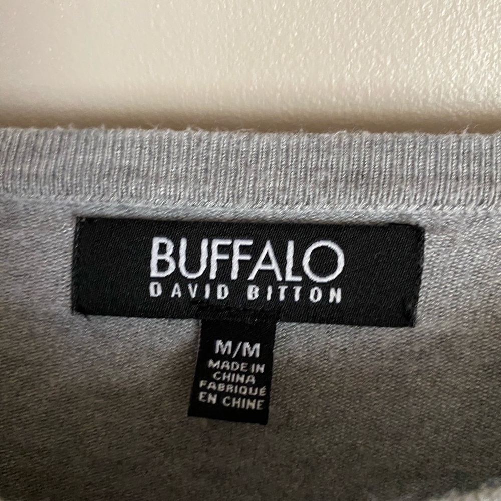 Gray sweater - Picture 2 of 3